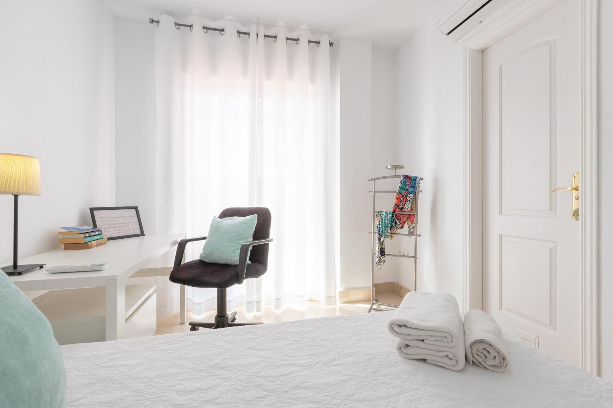 Atico Teatinos Apartment